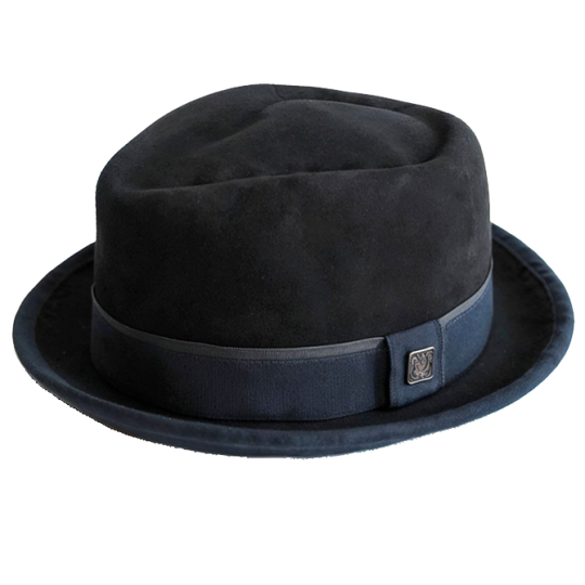 chapeau