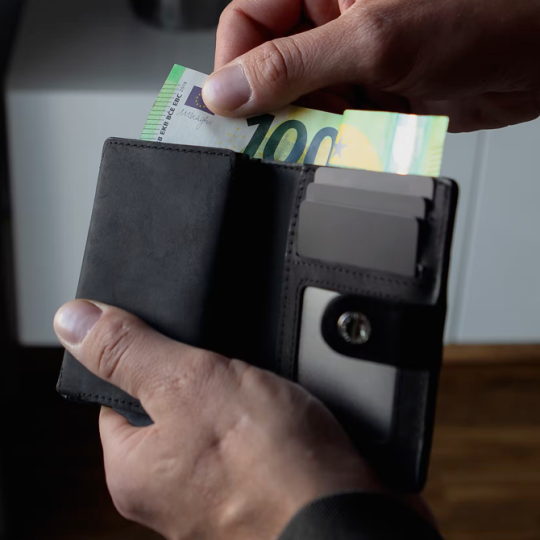 Slim Wallet NAGA