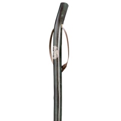 Treibstock aus Kastanienholz mit Hubertus-Emblem