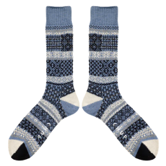 socken-fjord-nordische-landschaft
